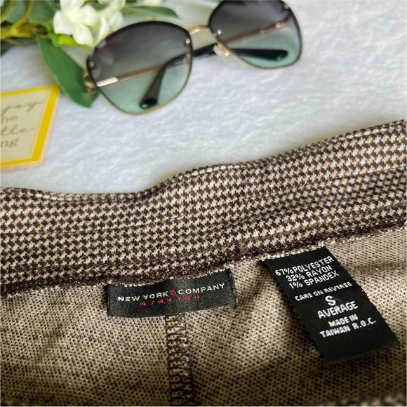 NY & Co Women’s Sz Small Cuffed Wide Leg Stretchy Pants - Picture 7 of 7